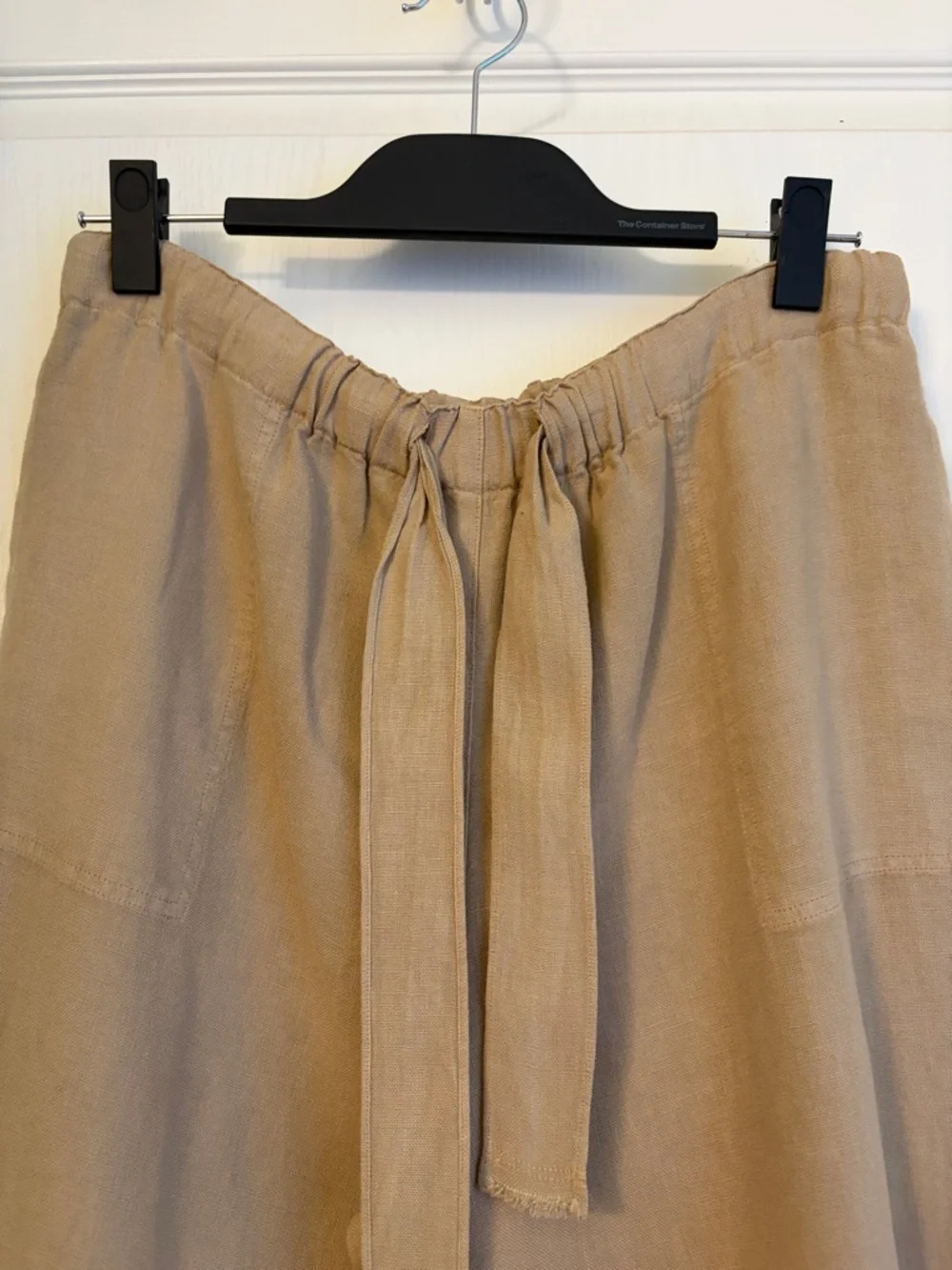 Raquel Allegra Taupe Drawstring Capris - Picture 2 of 11